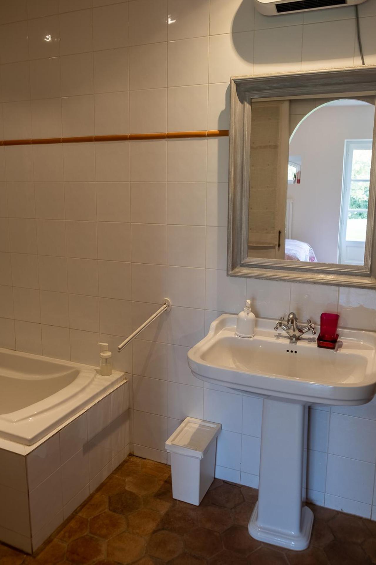 Chambre D'Hotes Belair Eaunes Bilik gambar